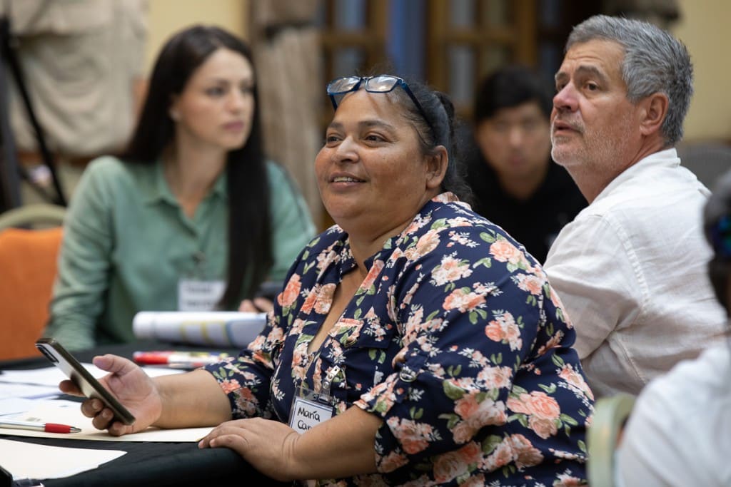 María Carrillo, miembro de la Asociación Ecoturística de Barra del Colorado Sur, Limón, durante su participación en el taller que reunió a actores de la pesca deportiva y turística de todo el país en octubre del 2025. Fotografía de Mónica Quesada Cordero / Cortesía de FECOP